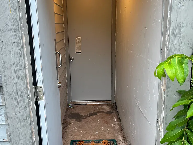 1000 NE 18th St — Photo 6