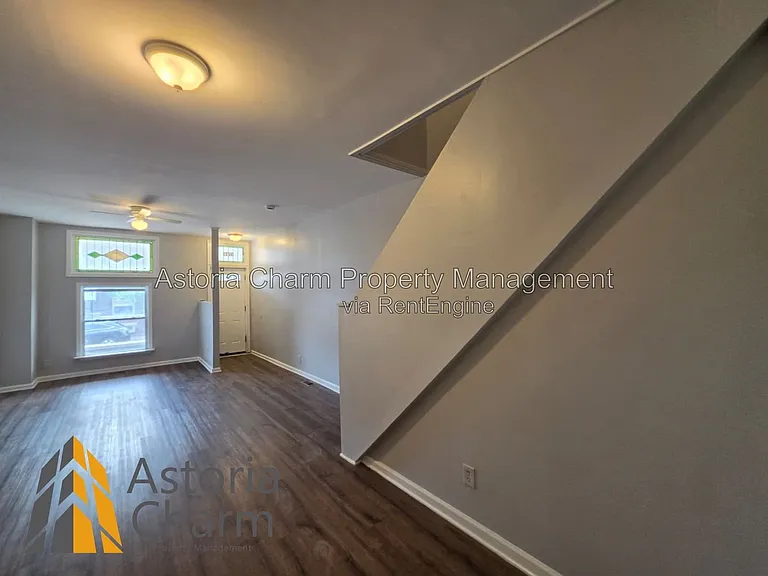 1726 Darley Ave — Photo 8