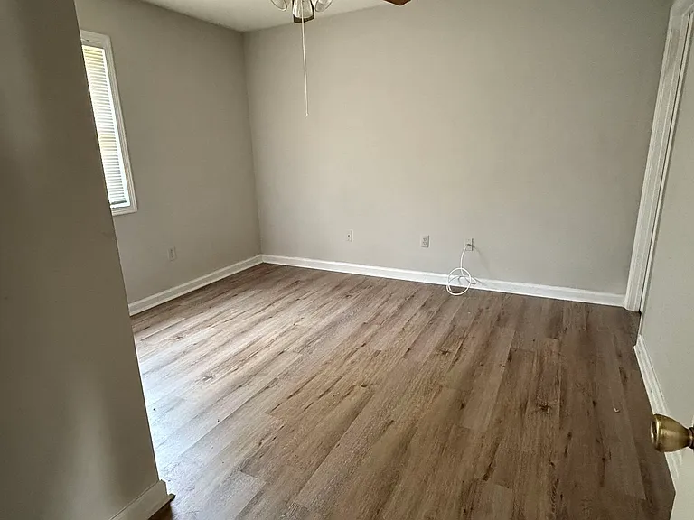 1820 N Ridge Dr NE #A — Photo 11