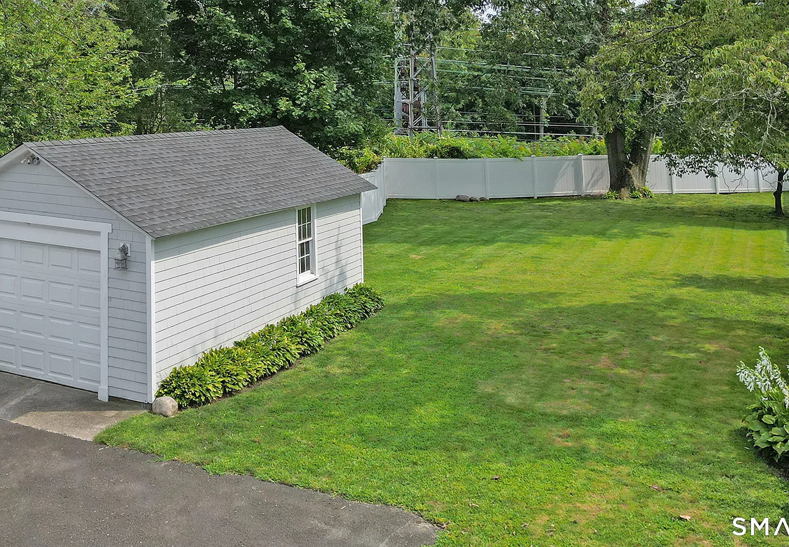 3 bed, 2.5 bath, 1792 sqft, $7,250 — Photo 3