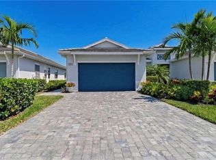 8966 Saint Lucia DR, NAPLES, FL 34114