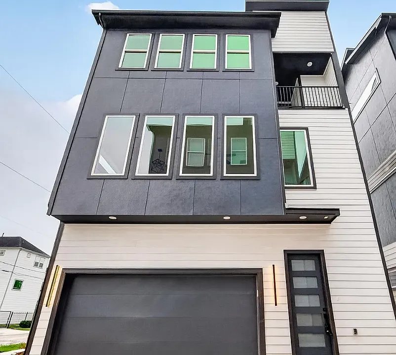 1934 Laverne St
