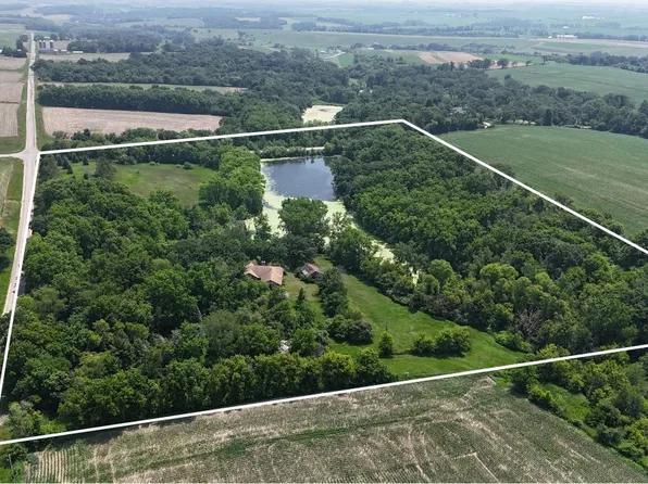 14213 Dunbarton Road, Gratiot, WI 53541