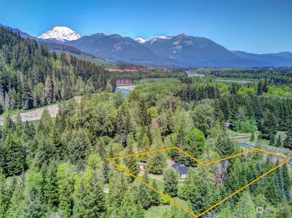 288 Baker Road, Packwood, WA 98377