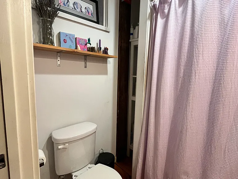 4324 Tackawanna St #3C — Photo 6