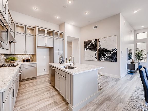 Summit Kitchen