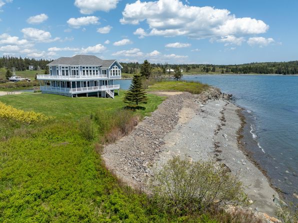14 Wallace Cove Road, Lubec, ME 04652