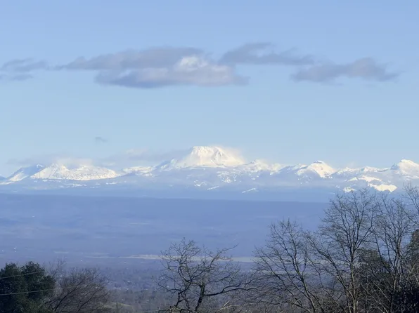 15333 Mountain Shadows Dr, Redding, CA 96001