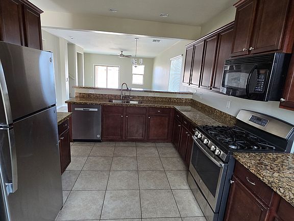 4th image of 18788 N Artesa Dr