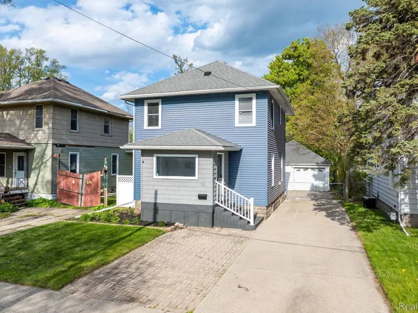 92 Eldredge St, Mount Clemens, MI 48043
