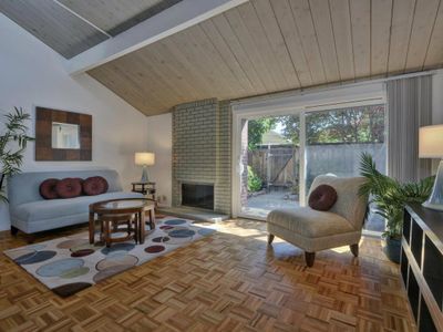 661 Midrock Cors, Mountain View, CA, 94043