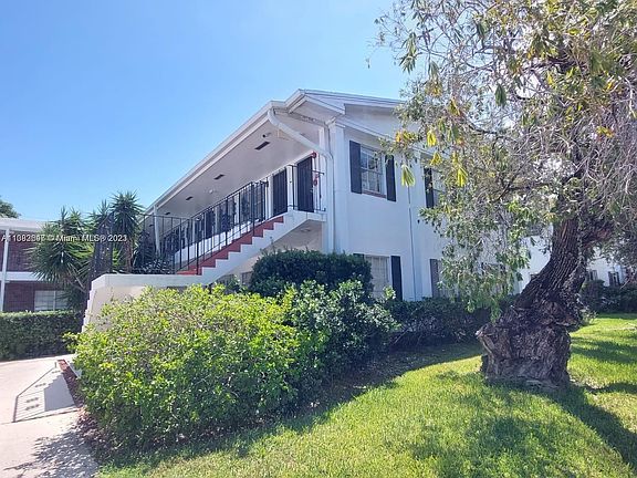 4th image of 1100 Atlantic Shores Blvd APT 401