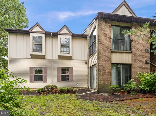 31 Windsor Ct, Sewell, NJ 08080