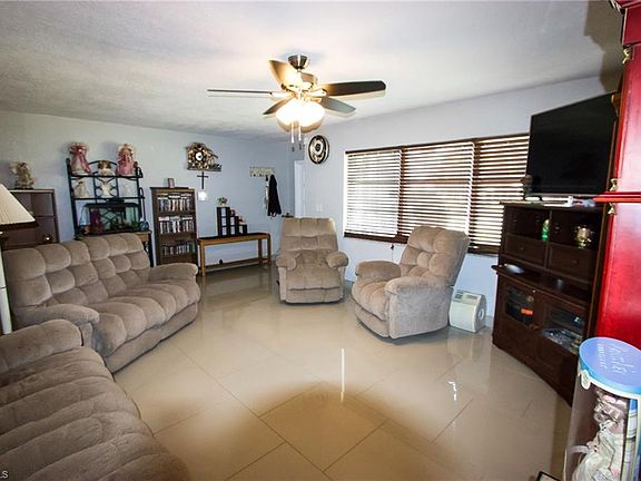 5th image of 255 Lakeview Dr