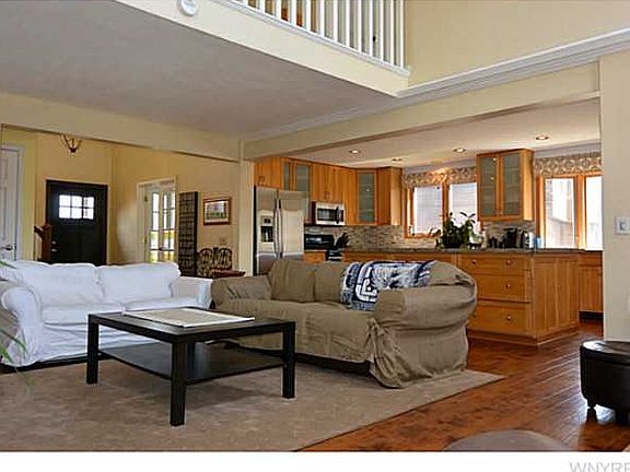 5th image of 255 Independence Dr