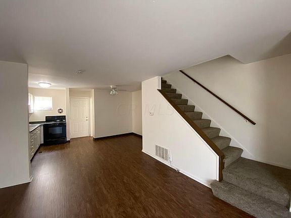 3rd image of 1180 McCarley Dr E