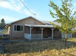 660 Bills Rd, Myrtle Creek, OR 97457