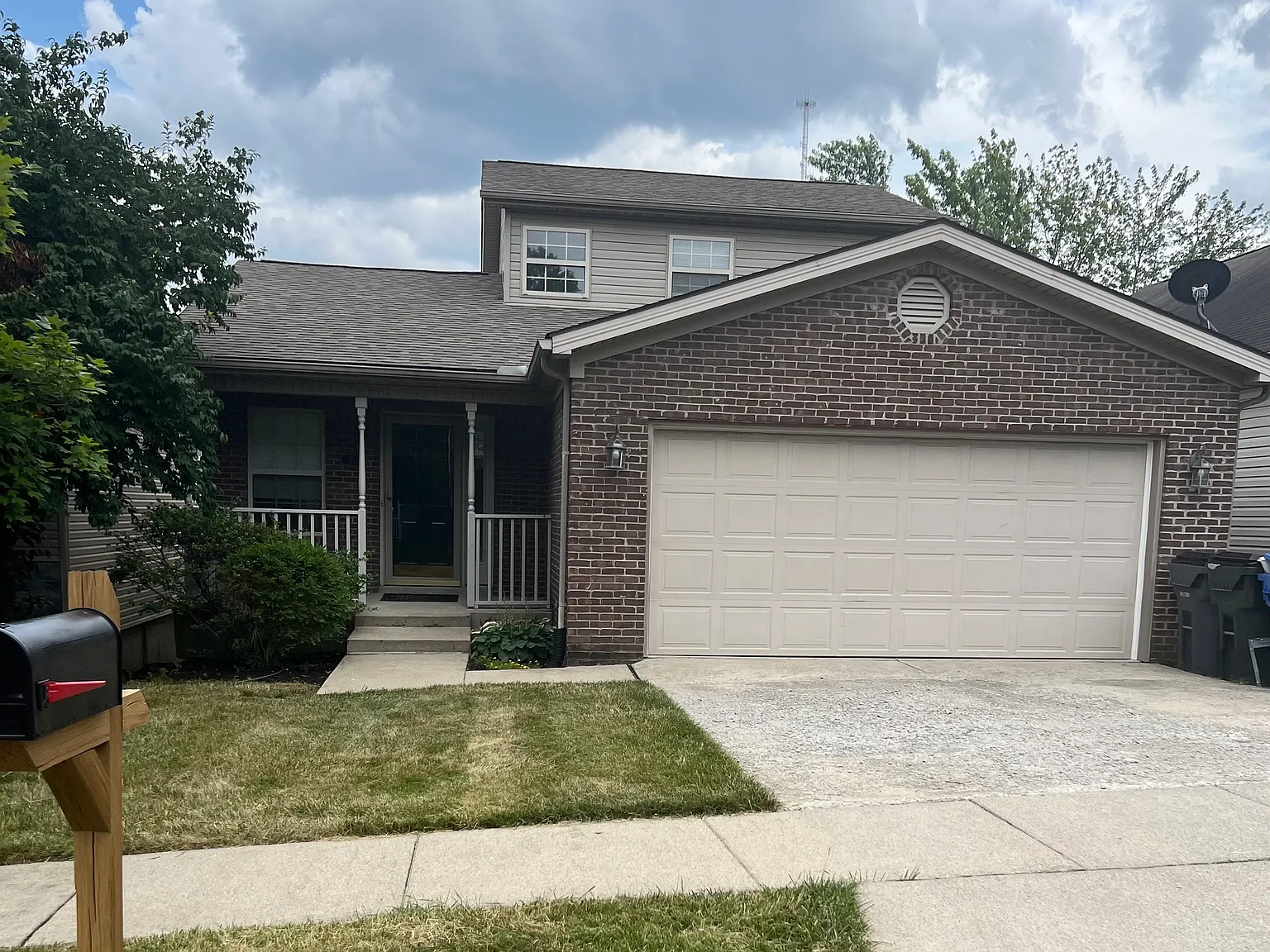 4 bed, 2575 sqft, $2,400 — Photo 1
