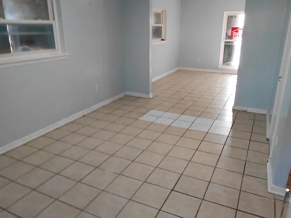 5243 E Nemours St, New Orleans, LA 70129