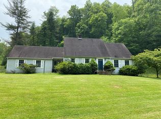 156 Rose St, Burton, WV 26562
