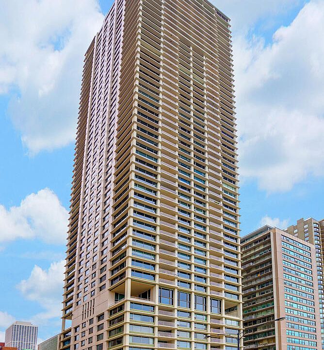 1st image of 1000 N Lake Shore Plz #47AB