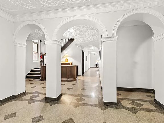 5th image of 59 Pineapple St APT 6F