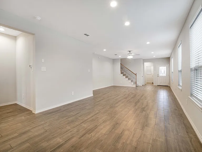 1905 Winecup Dr — Photo 8