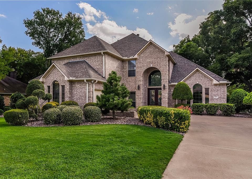 1st image of 2300 Turtle Creek Dr