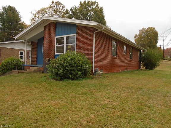 2nd image of 3000 Corry Cir