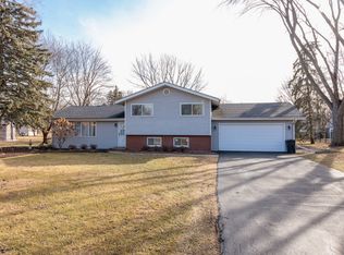 28W165 87th St, Naperville, IL 60564