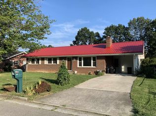1016 Custis St, Radford, VA 24141