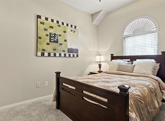 4th image of 11324 Blanchard Dr