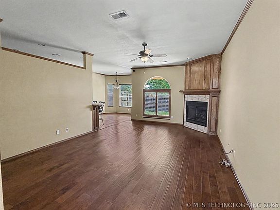 5th image of 500 SW 160th St