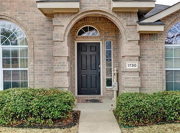 3rd image of 1730 Avonlea Dr