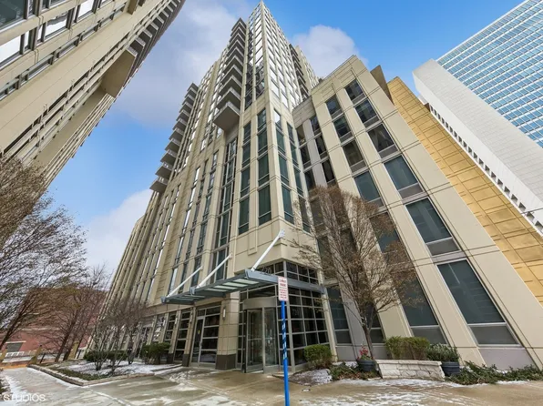 720 N Larrabee St APT 909, Chicago, IL 60654