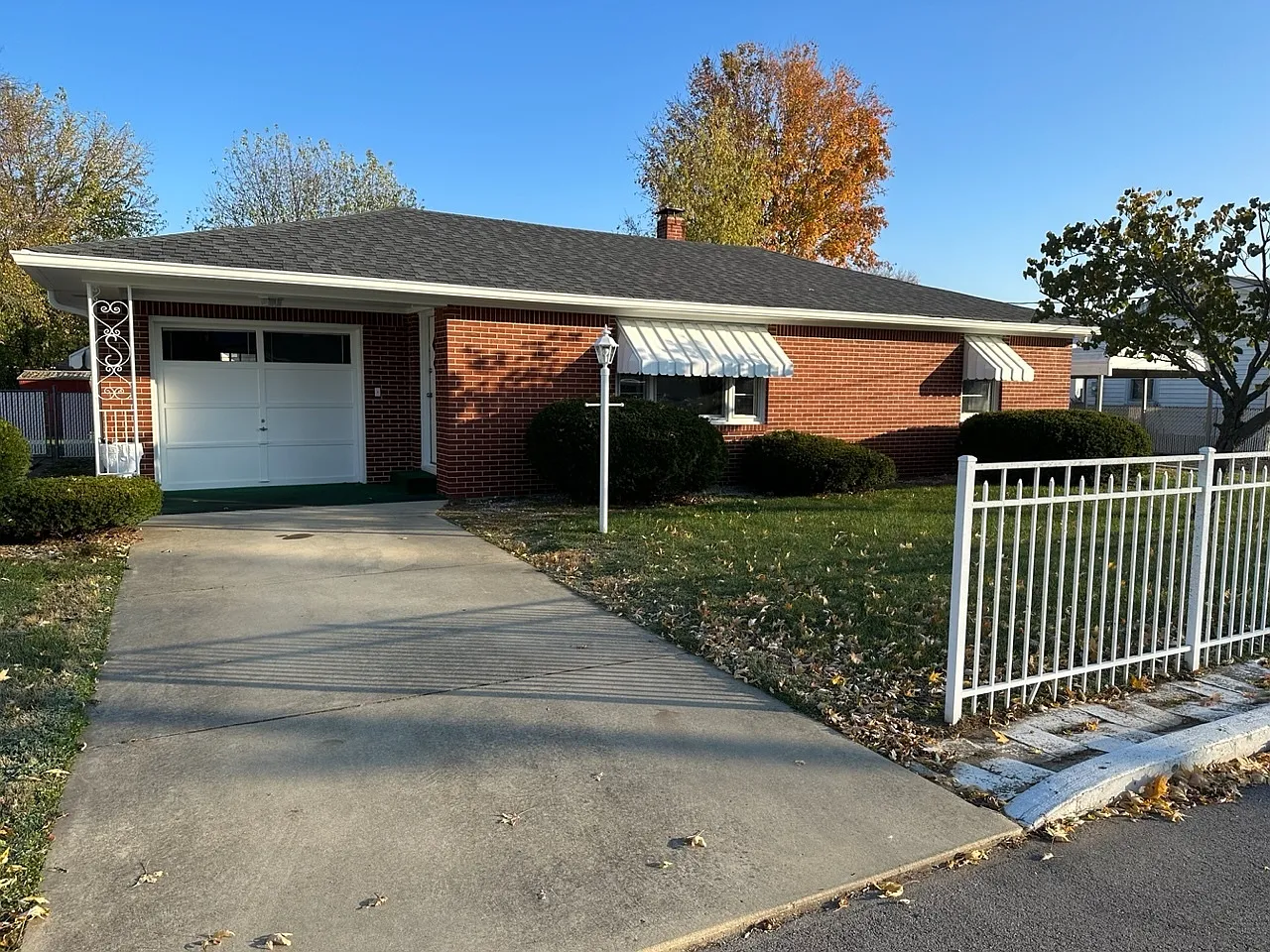 590 Virginia St photo 1