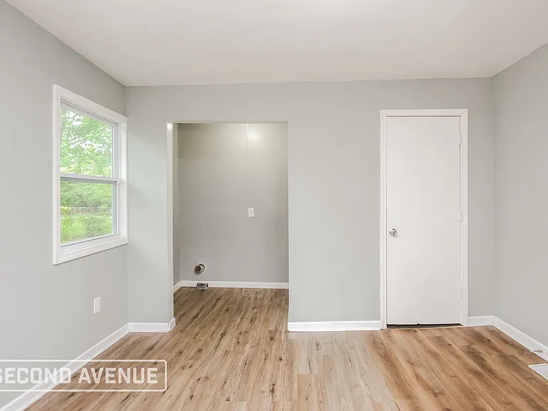 3636 N Dearborn St — Photo 12