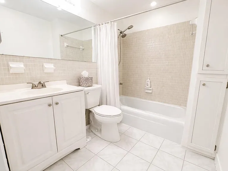 6750 NE 21st Rd #123 — Photo 12