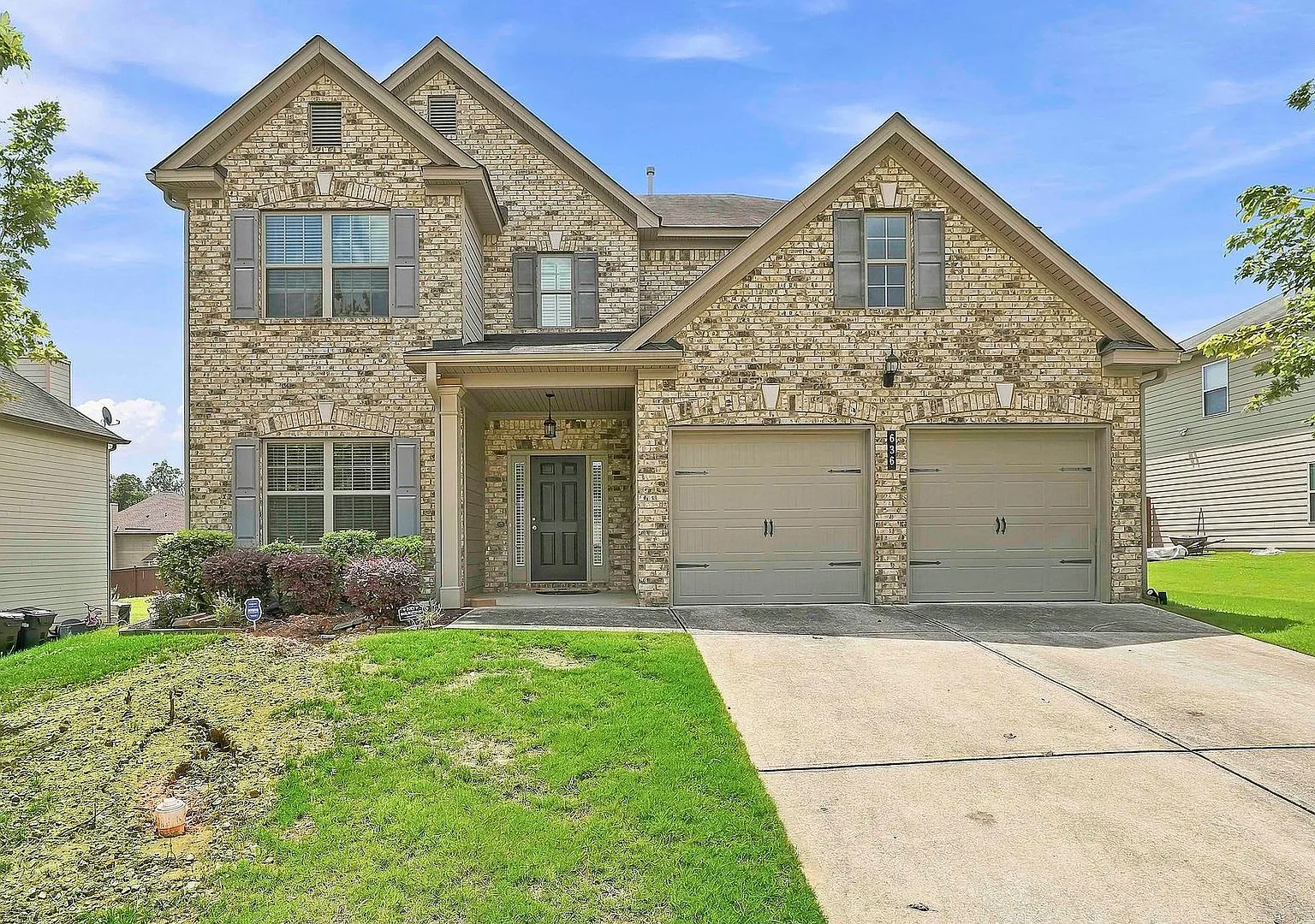 Spacious 5BR Home with Fenced Yard Near Downtown McDonough — Photo 2