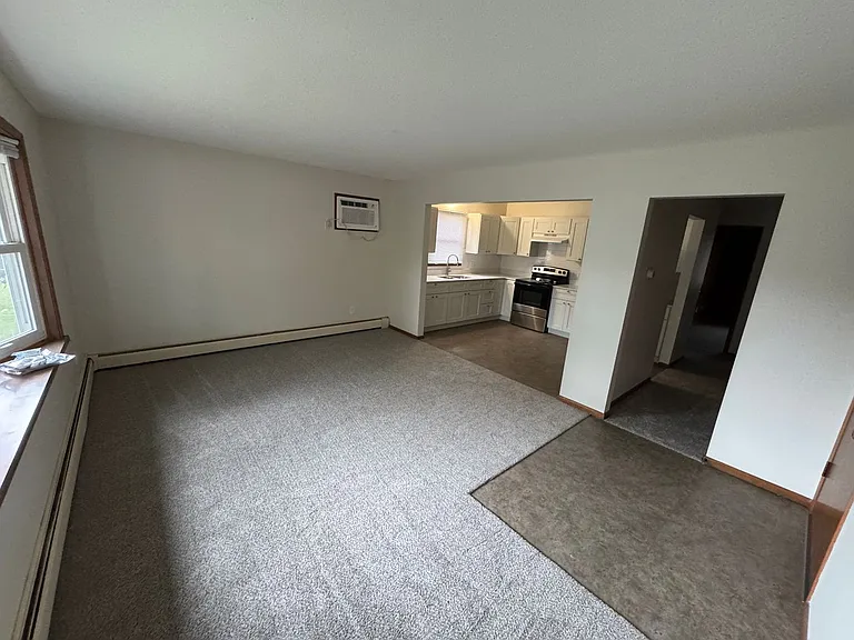 1348 5th Ave SE #3 — Photo 4