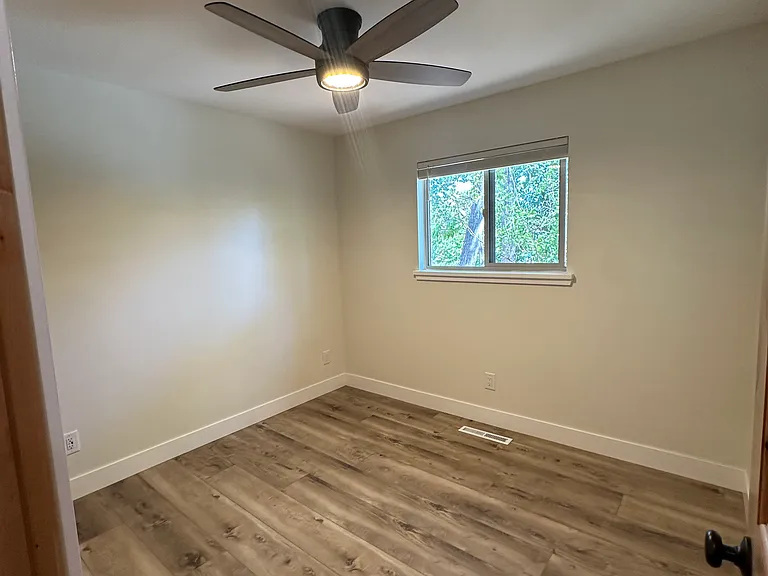 423 Huntridge Dr — Photo 10