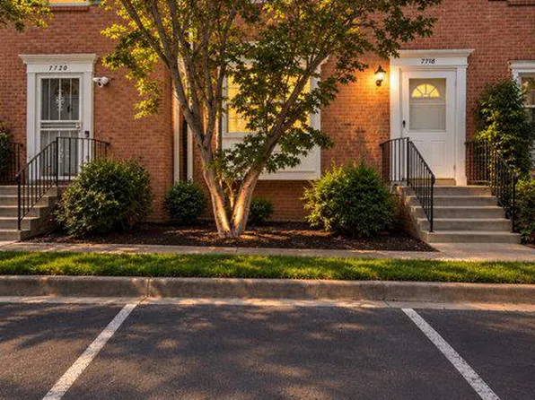 7718 Trevino Ln, Falls Church, VA 22043