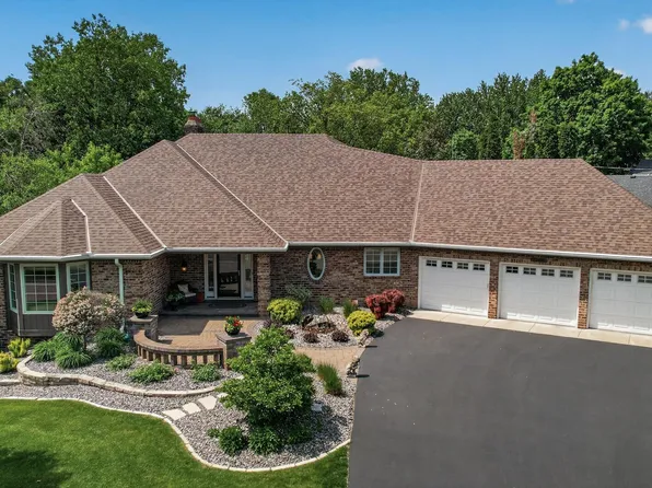 12400 Huntingdon Ln, Minnetonka, MN 55305