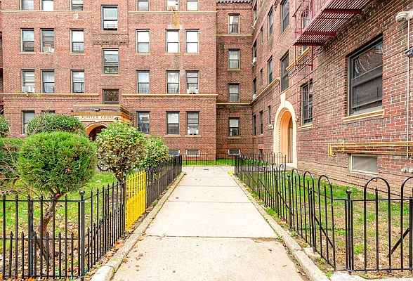 62-64 Saunders Street #3P in Rego Park, Queens | StreetEasy