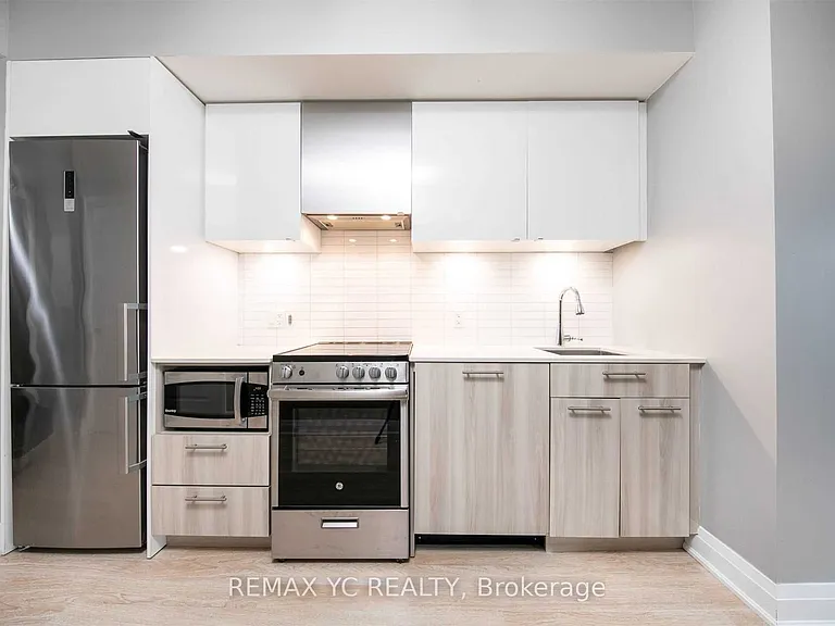 251 Jarvis St #806 — Photo 5