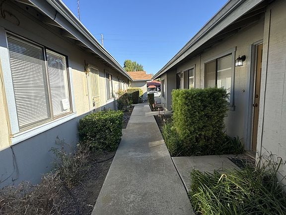 2nd image of 2941 W Caldwell Ave #F