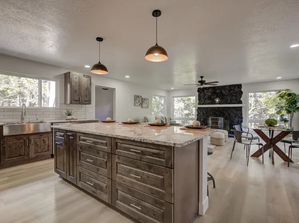257 Gonzales Rd, Edgewood, NM 87015