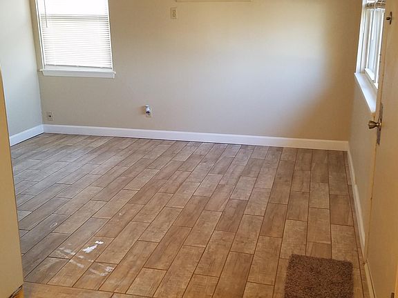4th image of 6107 E 153rd Ter APT A