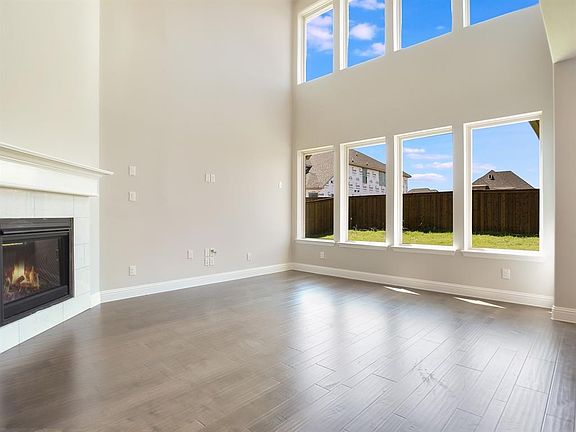 4th image of 2421 Celestial Dr Ln