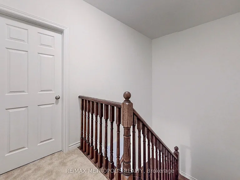 9 Caton Ln — Photo 29